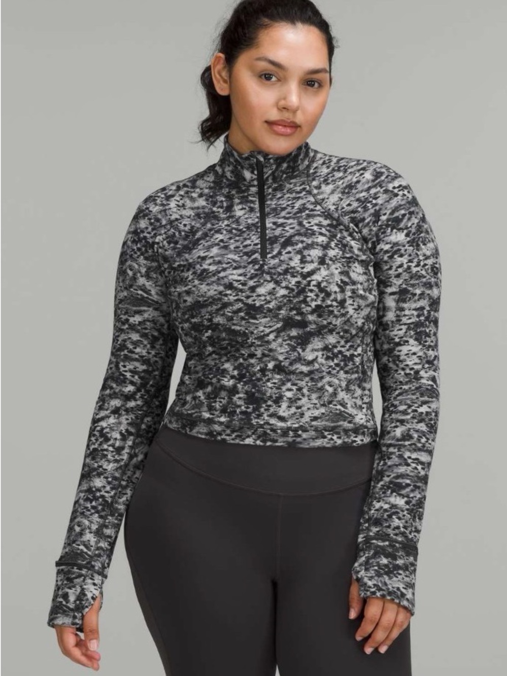 lululemon athletica it’s rulu run cropBlack and Gray Marled Half-Zip Long Sleeve